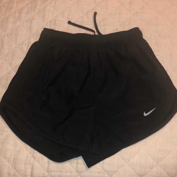 Nike Women’s shorts XS